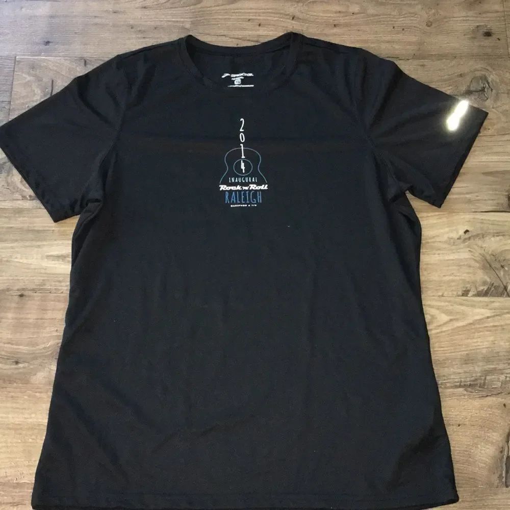 Black Rock N Roll Raleigh 2014 marathon run shirt